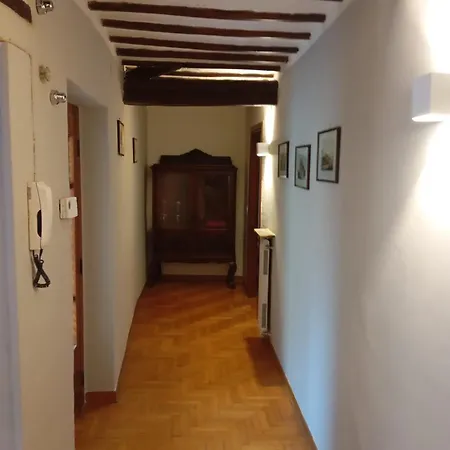 A Palazzo Montani Palmeri 斯波莱托